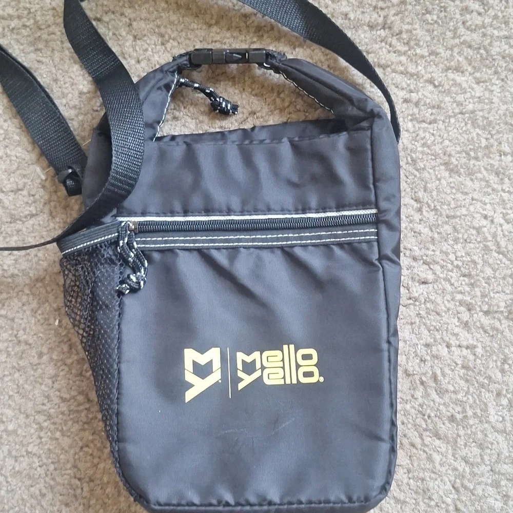 🎁Mello Yello Black Crossbody Insulated Bag FREE with $40 Purchase